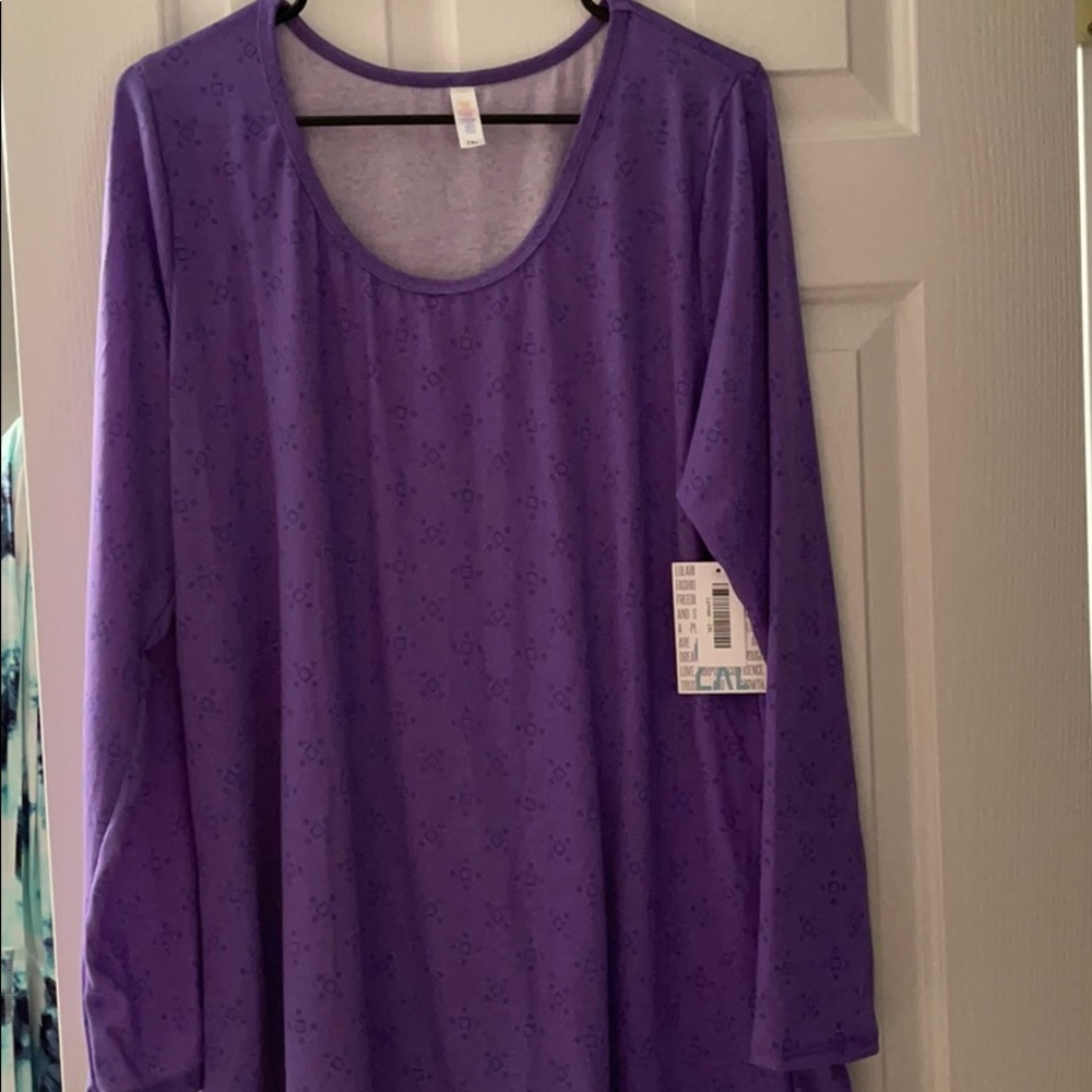 LuLa Roe 2XL Lynnae, purple top!
